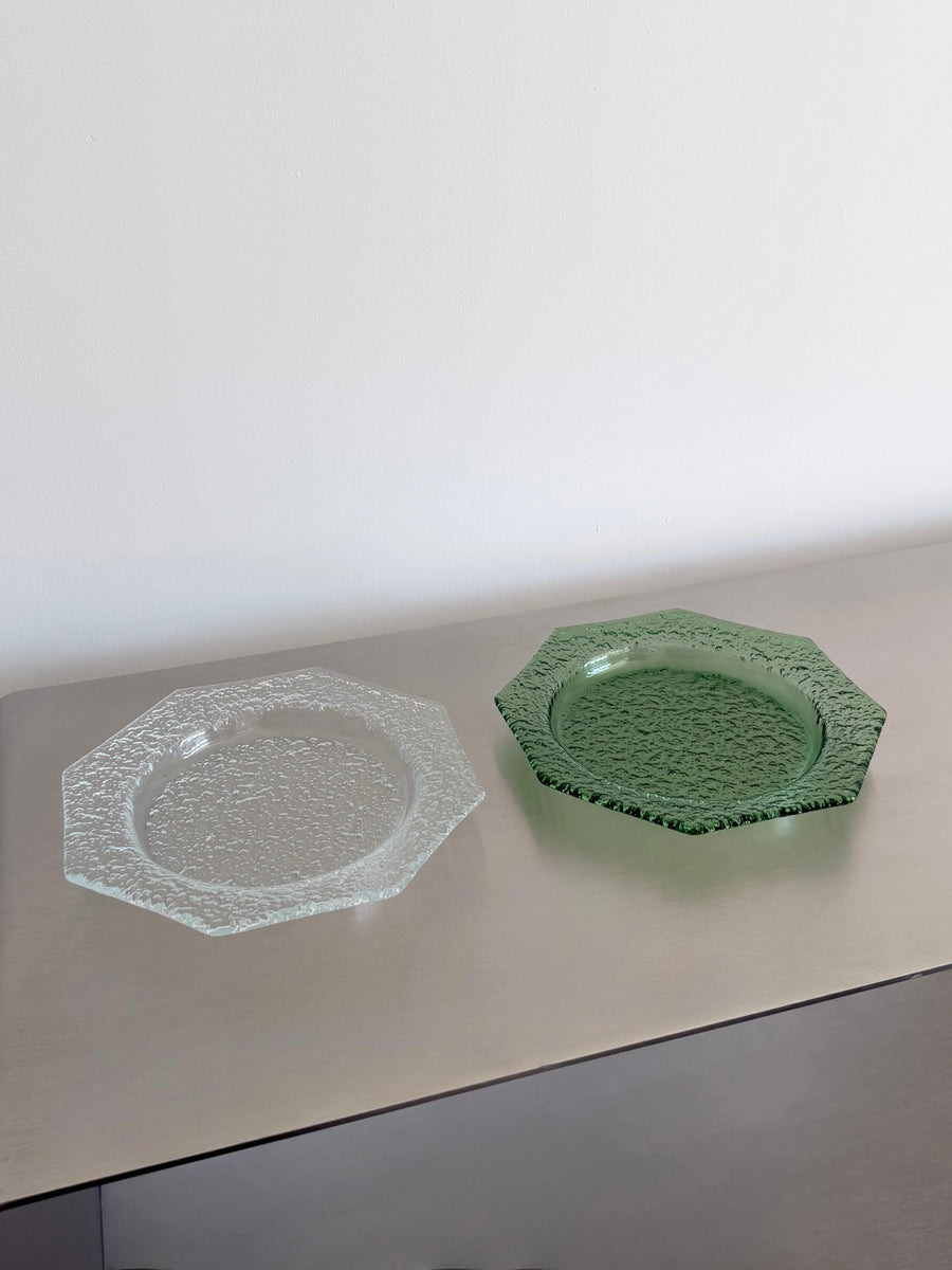Nue Plate