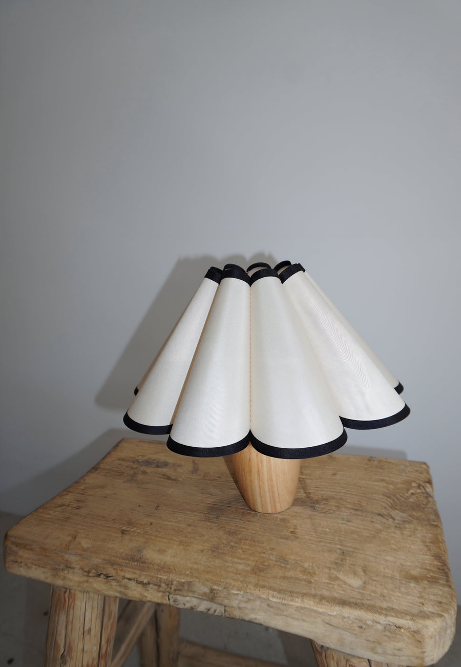 Písa Table Lamp