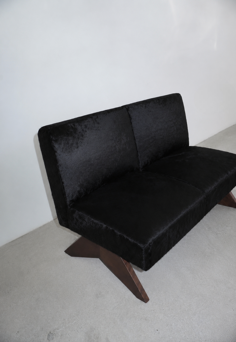 Kenter Loveseat