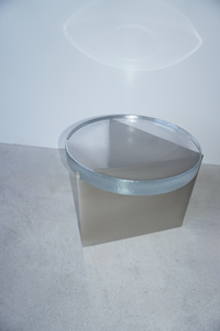 Vetro Table
