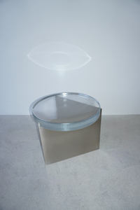 Vetro Table