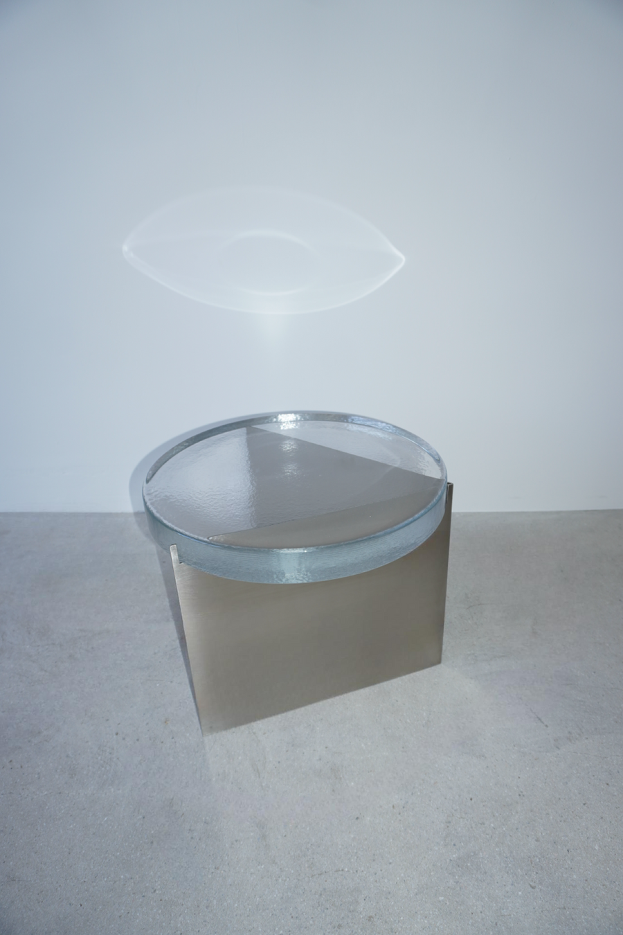 Vetro Table