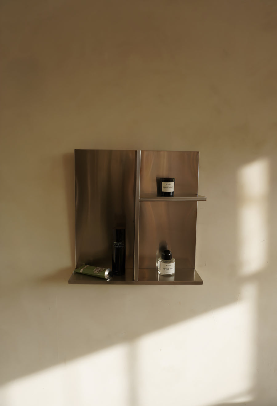 Juille Shelf