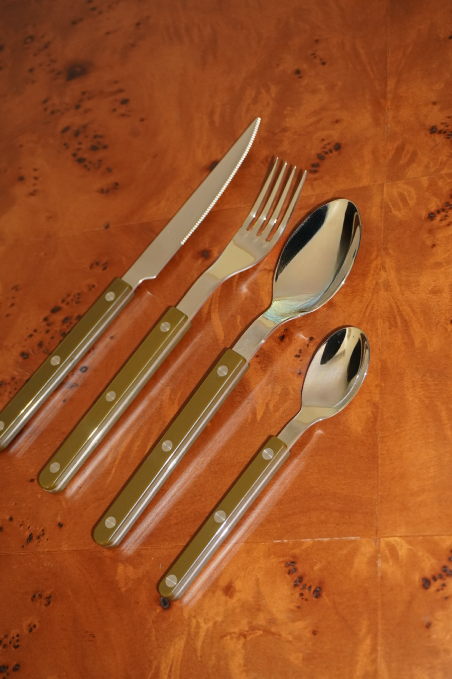 Doux Flatware