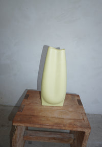 Sade Vase