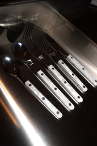 Éclat Flatware