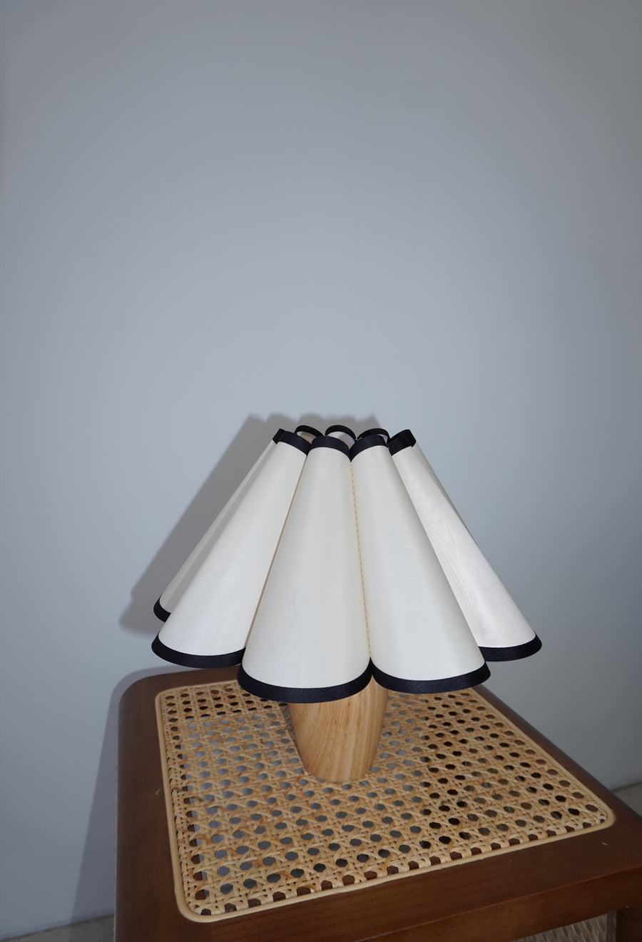 Písa Table Lamp