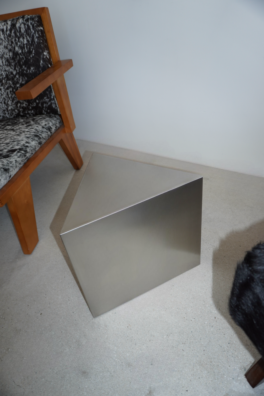 Rohe Side Table