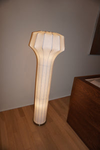 Linden Floor Lamp