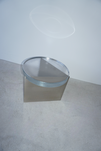 Vetro Table