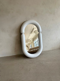 Hennu Mirror