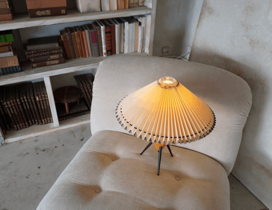 Iré Table Lamp